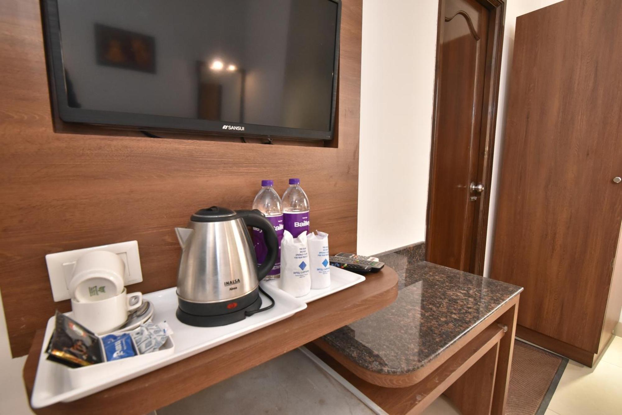 Hotel Sapphire Opposite Golden Temple Amritsar Eksteriør bilde